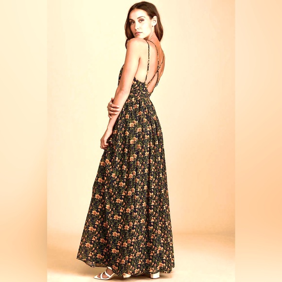 Lulu’s Maxi Dress Strappy Flowy Cottage Prairie Navy Gold Green Floral Size M - Picture 3 of 13